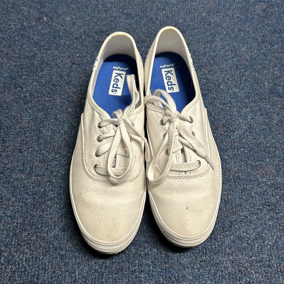 Keds Shoes - Keds 1” platform tennis sneakers.